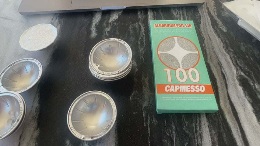 Tapas de aluminio CAPMESSO para reutilizar cápsulas VertuoLine. Compatibles con la máquina Nespresso VertuoLine de 64 mm.